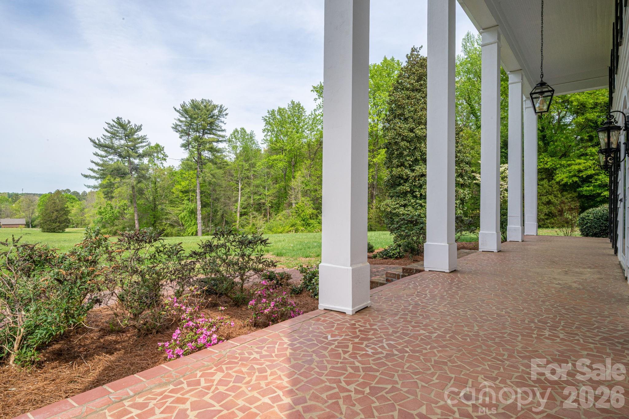 1233 General Hoke Drive Lincolnton NC 28092