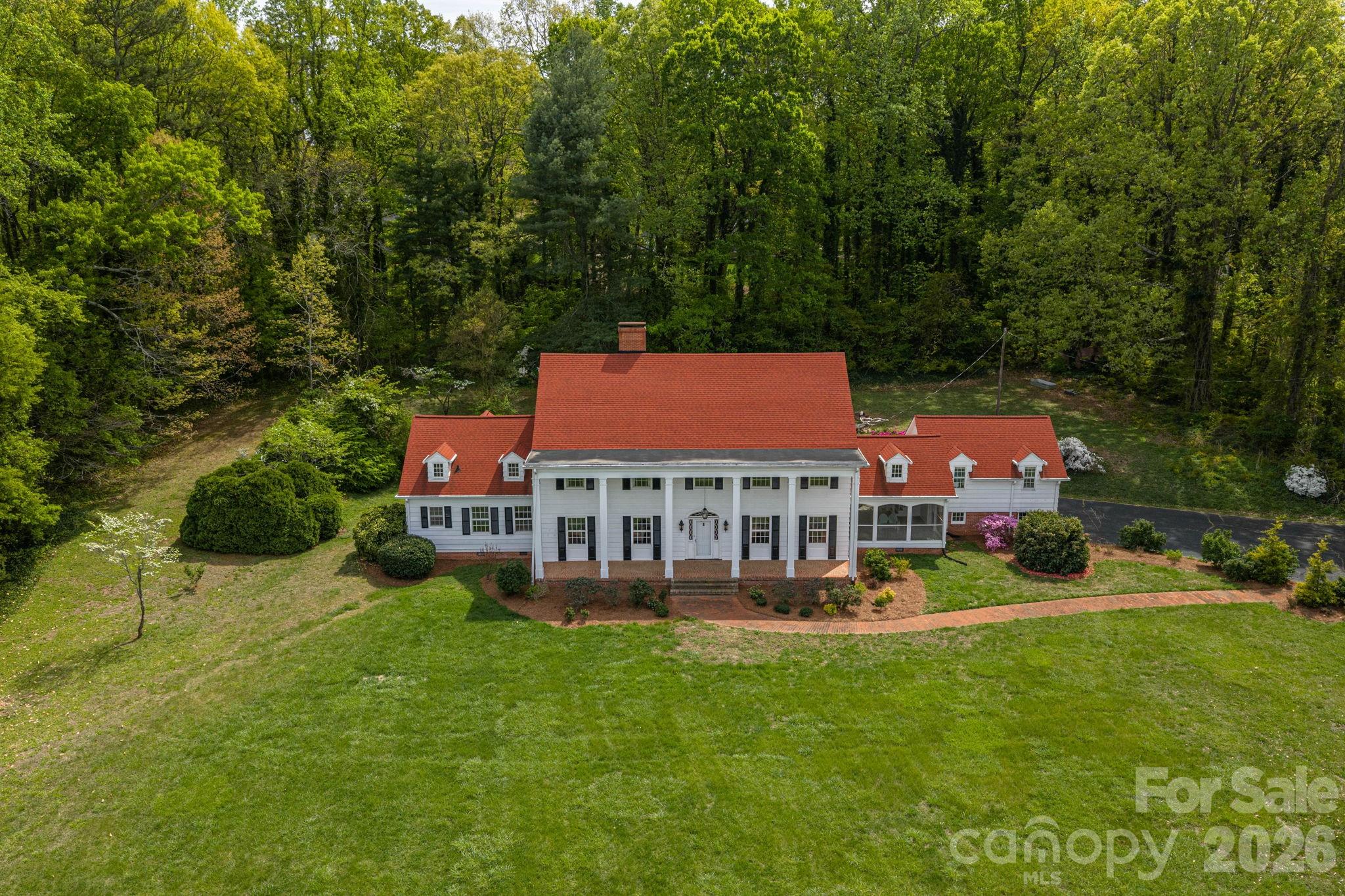 1233 General Hoke Drive Lincolnton NC 28092