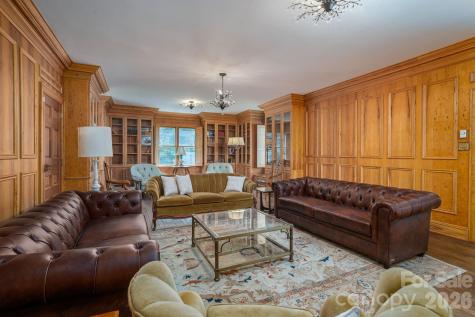 1233 General Hoke Drive Lincolnton NC 28092