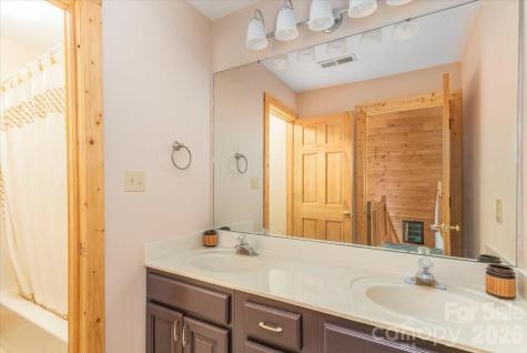 235 Timucua Trail Waynesville NC 28786