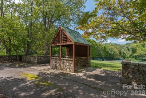 235 Timucua Trail Waynesville NC 28786