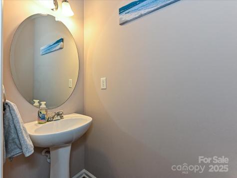 14121 Winford Lane Charlotte NC 28262