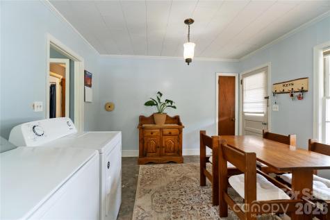 421 E Passaic Street Peachland NC 28133