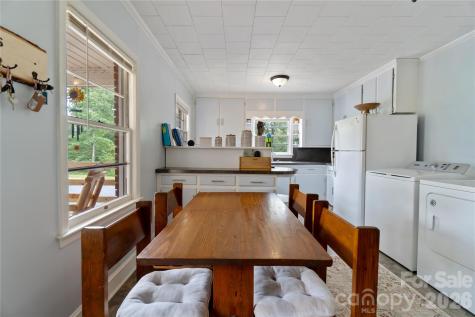 421 E Passaic Street Peachland NC 28133