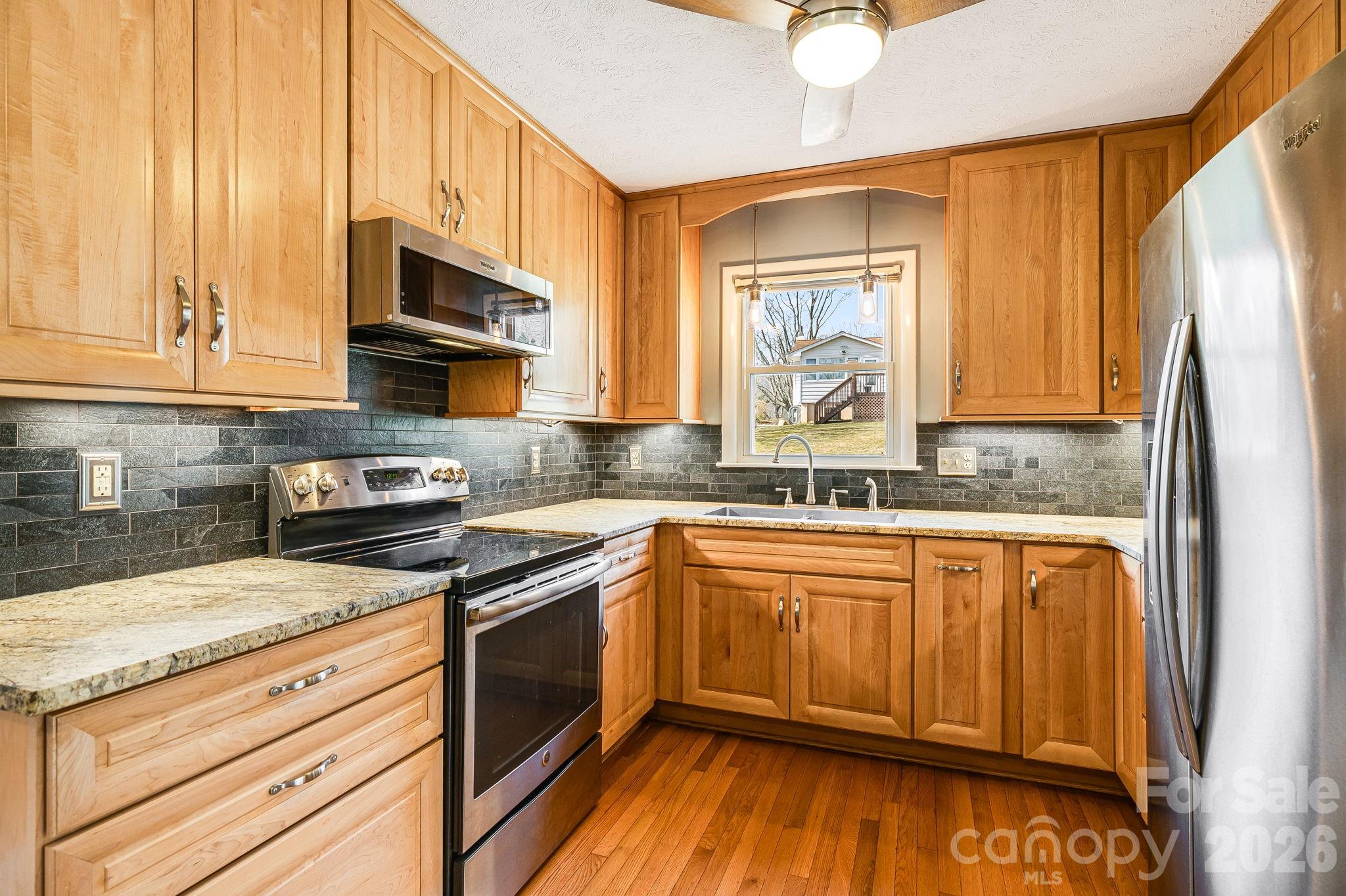 20 Ridge Cross Road Asheville NC 28805