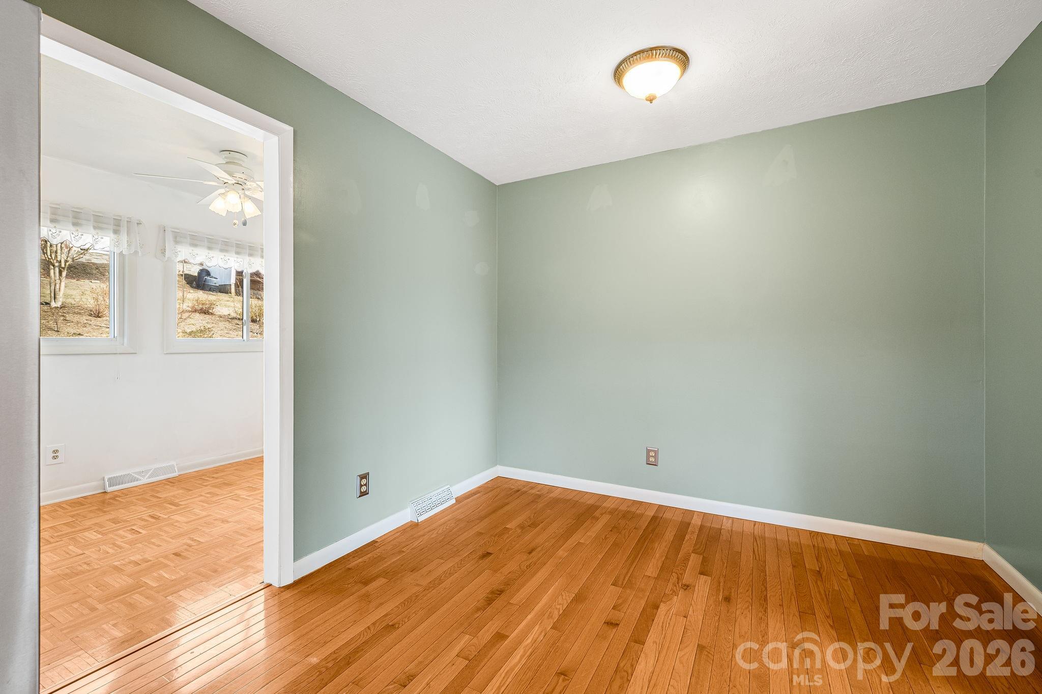 20 Ridge Cross Road Asheville NC 28805