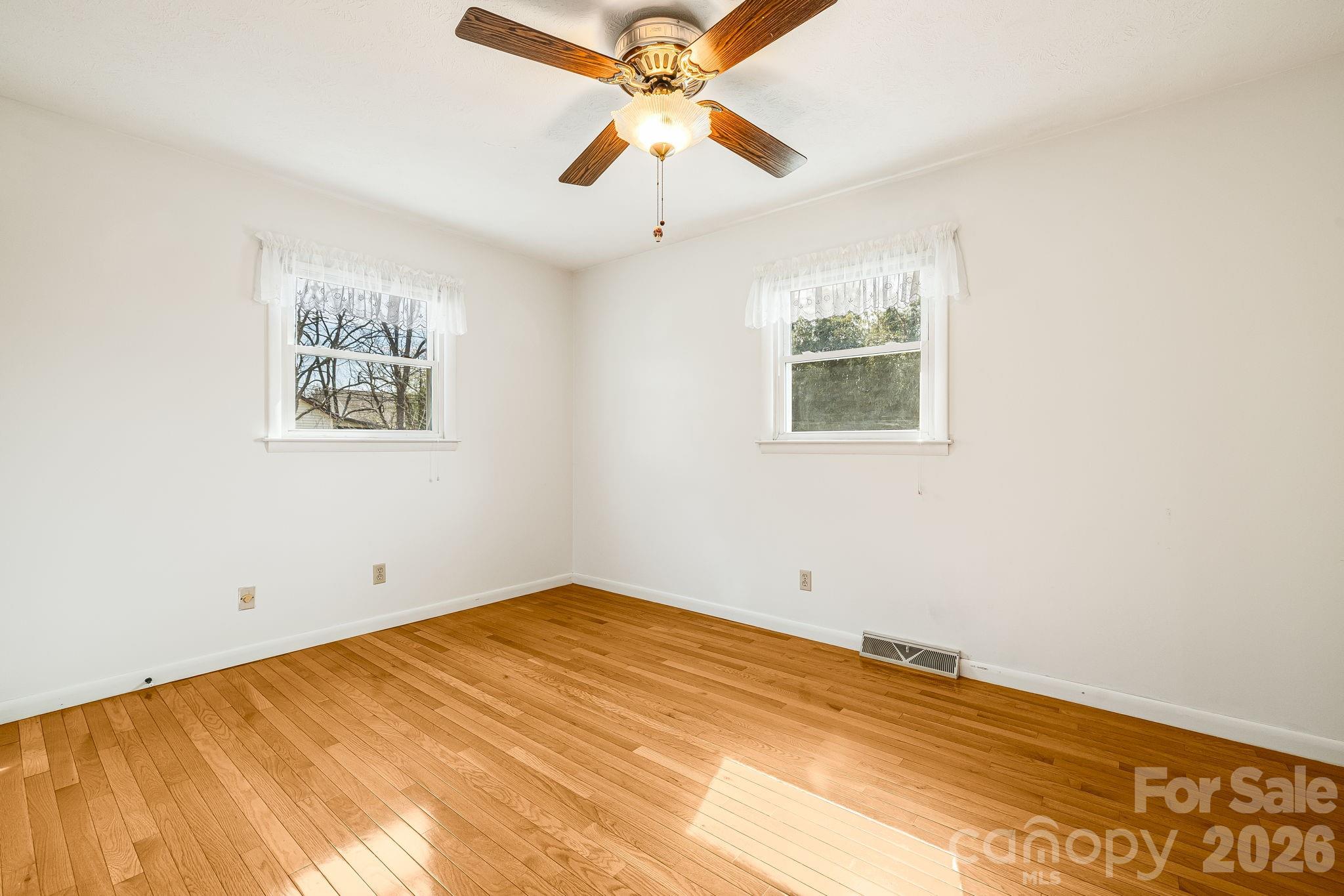 20 Ridge Cross Road Asheville NC 28805