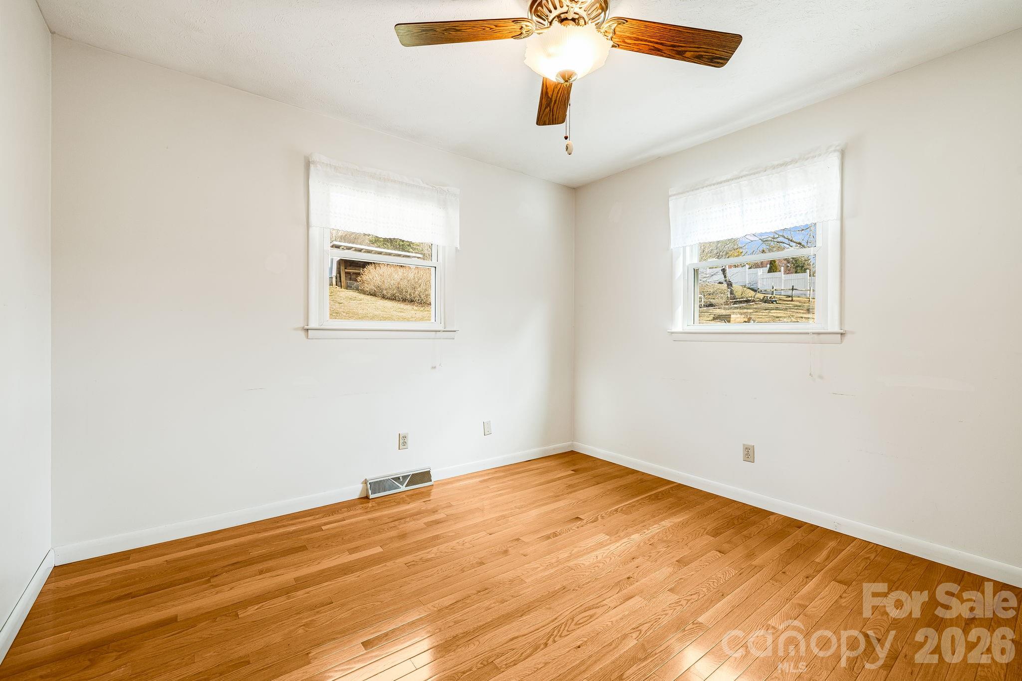 20 Ridge Cross Road Asheville NC 28805