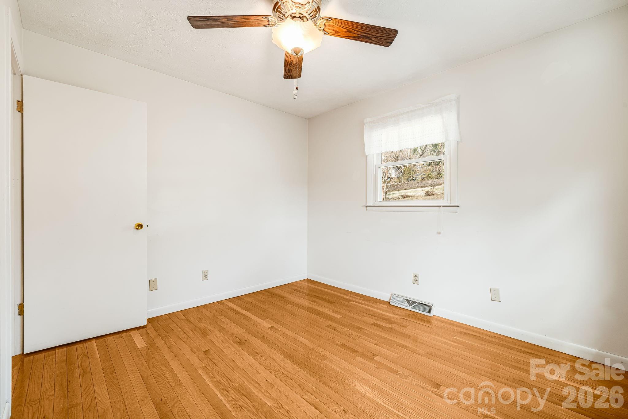 20 Ridge Cross Road Asheville NC 28805