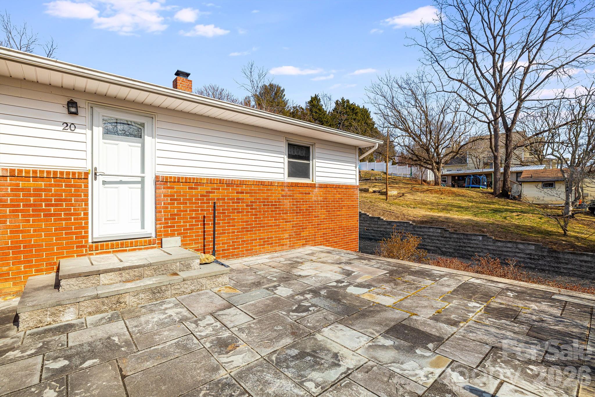 20 Ridge Cross Road Asheville NC 28805