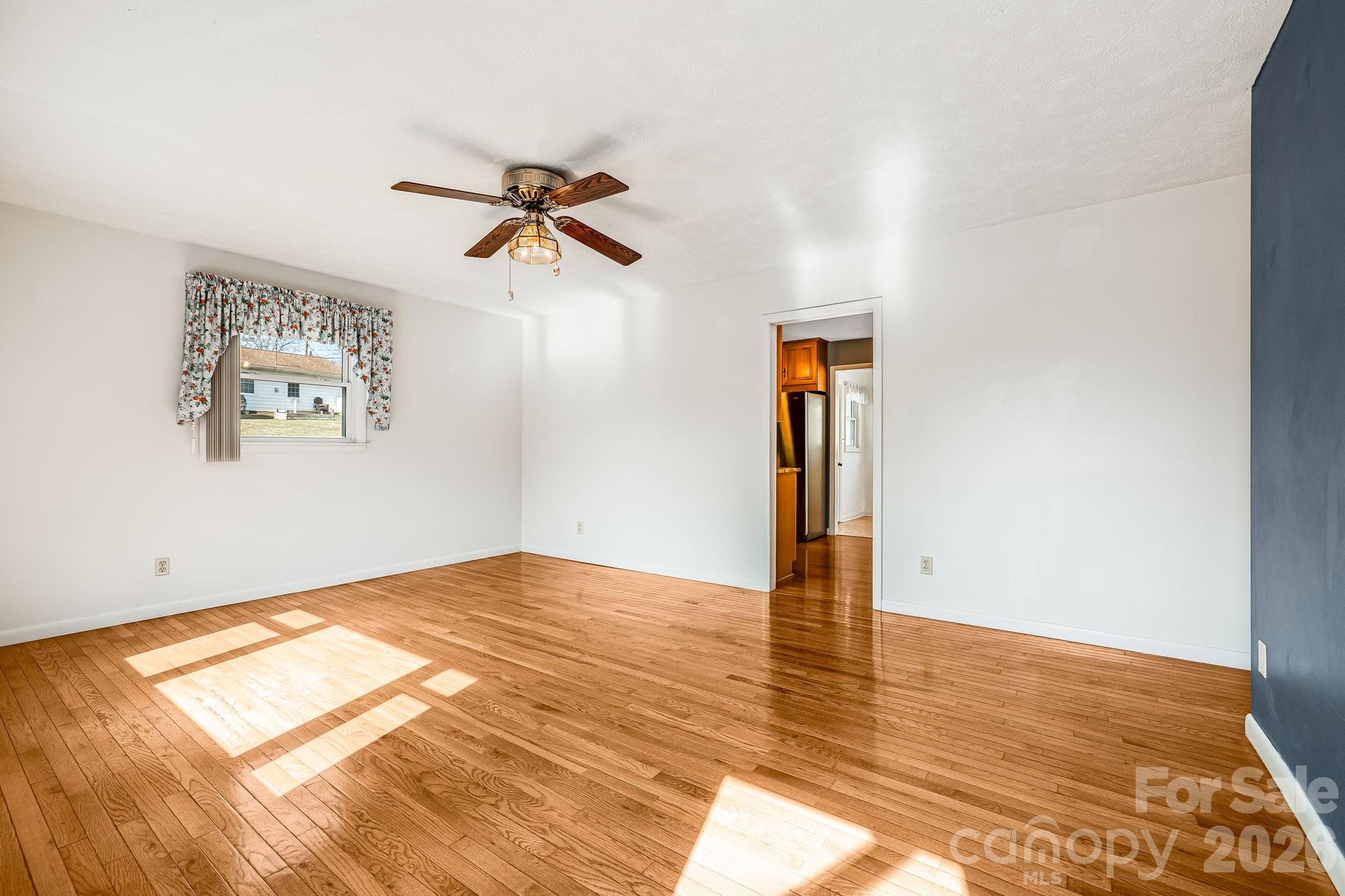 20 Ridge Cross Road Asheville NC 28805