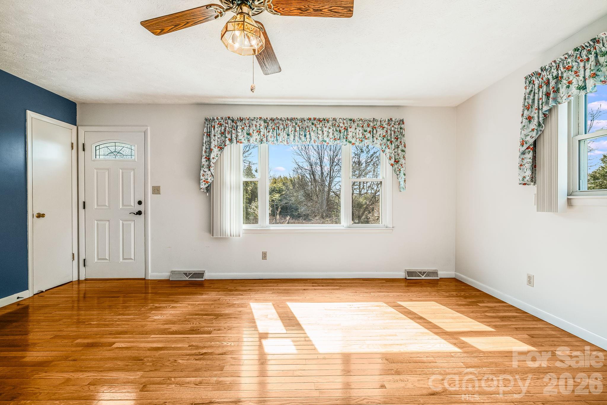 20 Ridge Cross Road Asheville NC 28805