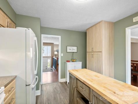 9 Cedar Trail Asheville NC 28803