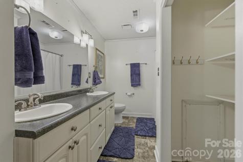 3132 Stoney Brook Drive Lenoir NC 28645