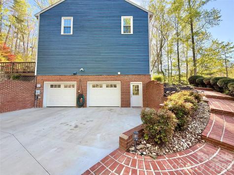 3132 Stoney Brook Drive Lenoir NC 28645