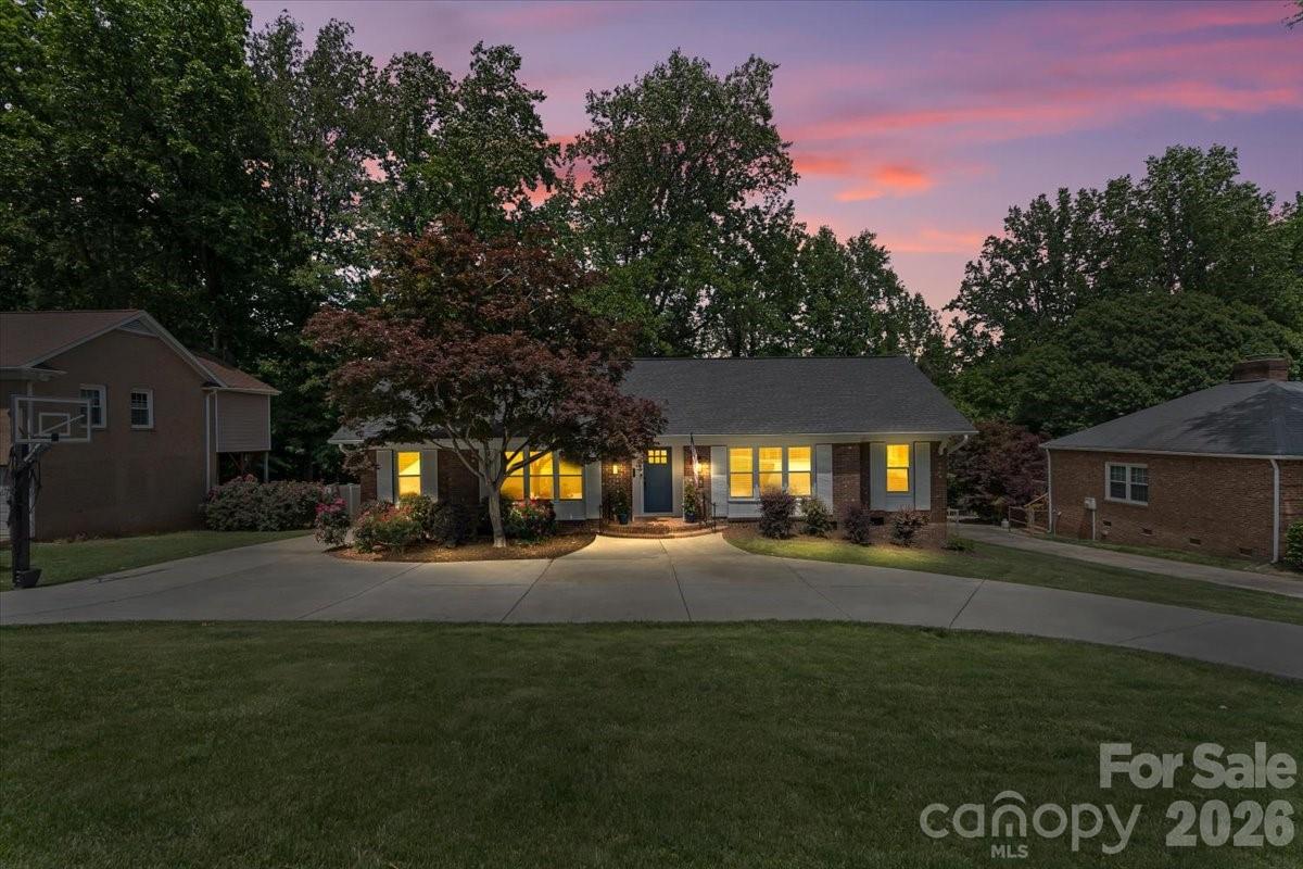 3741 Riverbend Road Charlotte NC 28210
