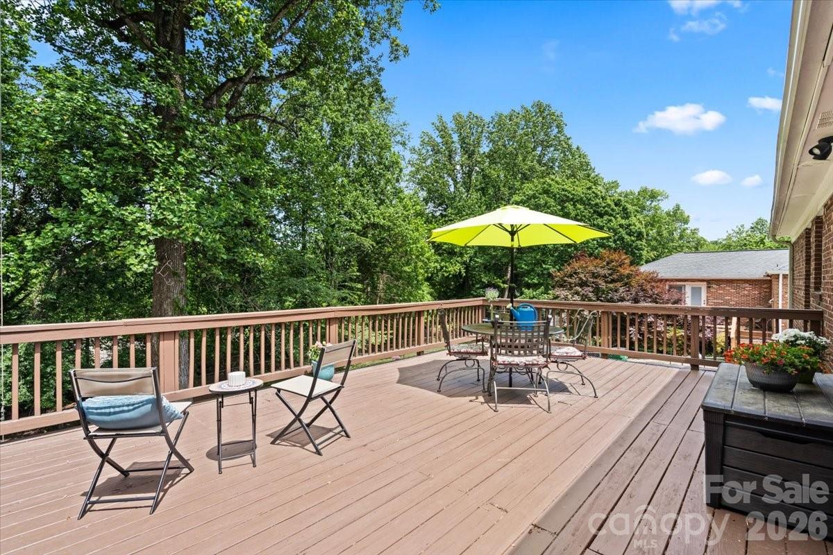 3741 Riverbend Road Charlotte NC 28210