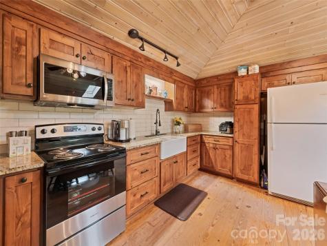 449 Little East Fork Road Canton NC 28716
