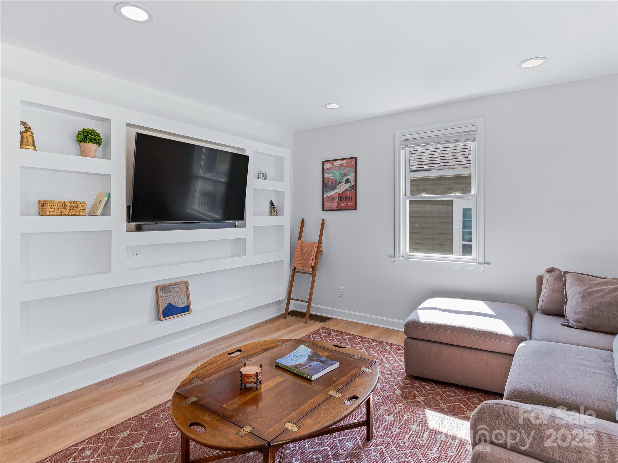 22 Broadview Avenue Asheville NC 28803