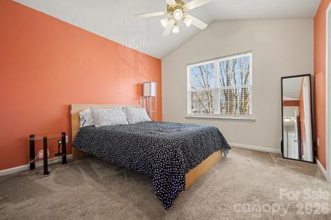8411 Chaceview Court Charlotte NC 28269