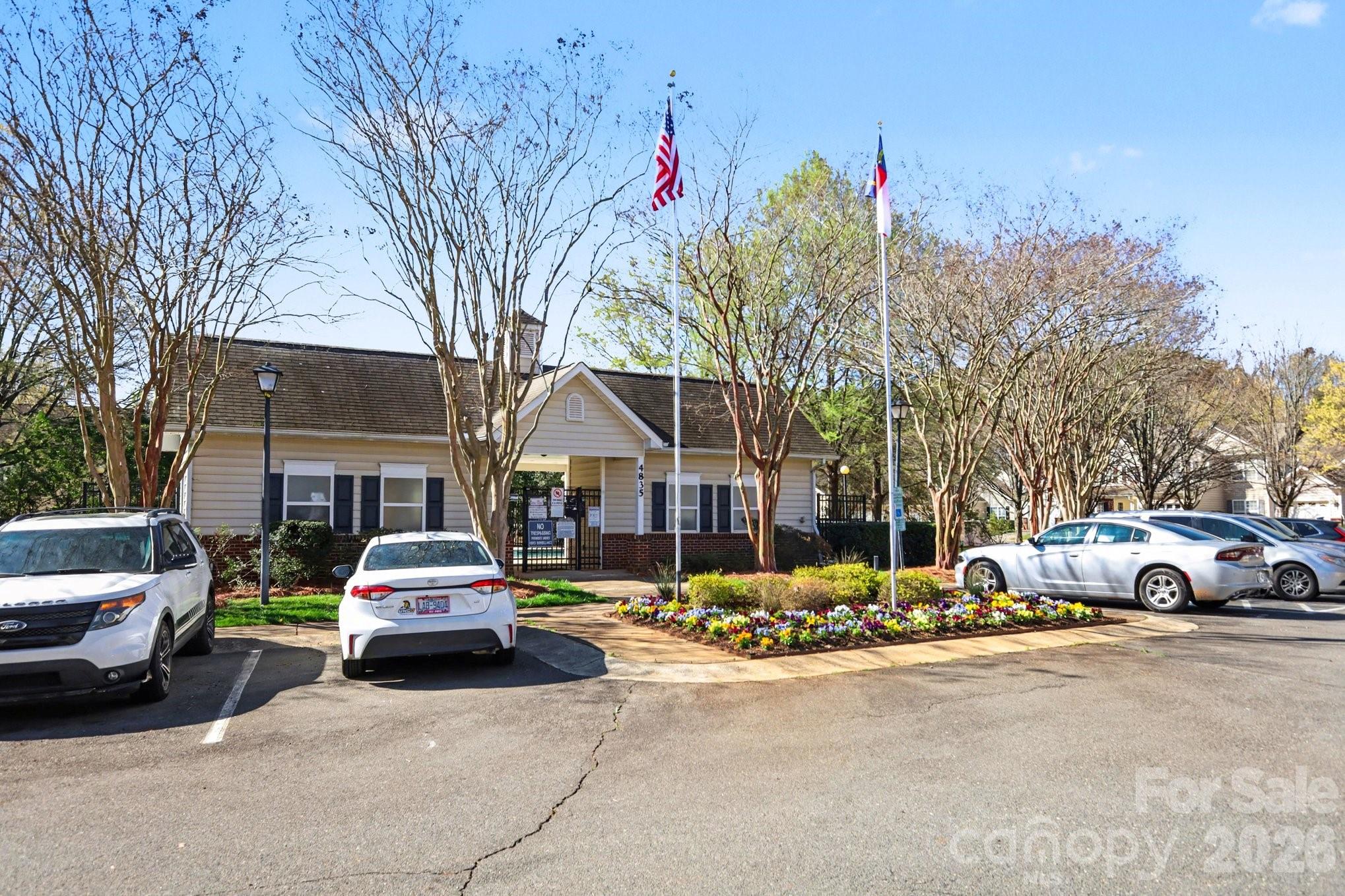 8411 Chaceview Court Charlotte NC 28269