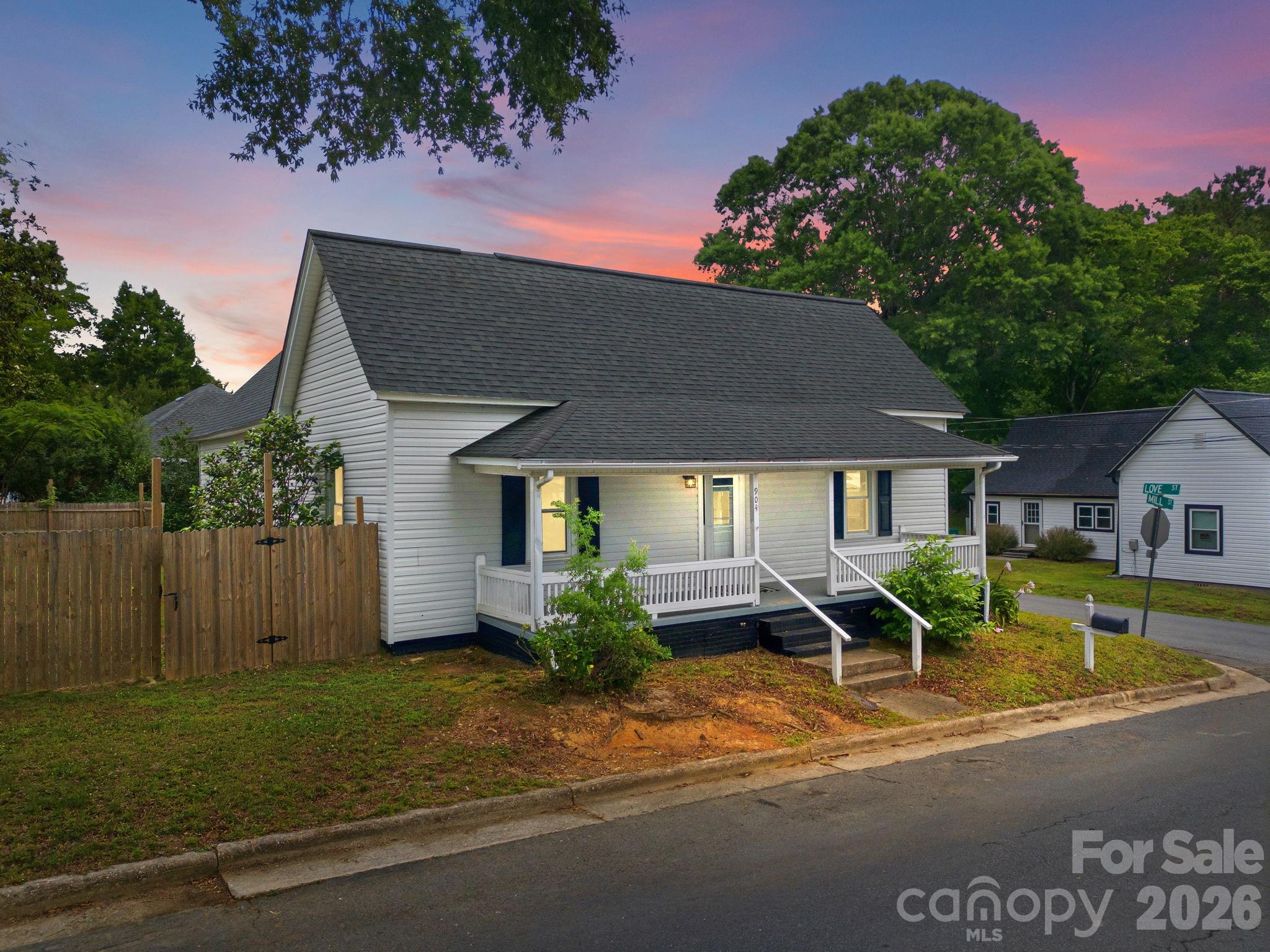 904 Mill Street Albemarle NC 28001