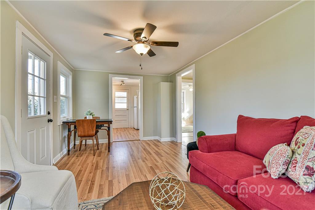 35 Oak Hill Drive Asheville NC 28806