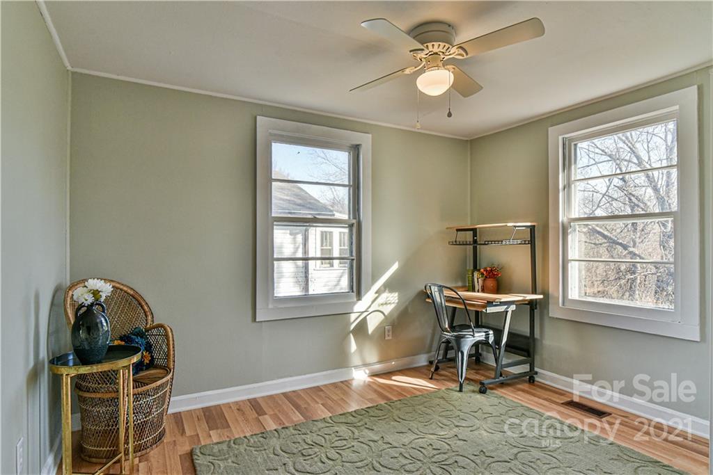 35 Oak Hill Drive Asheville NC 28806