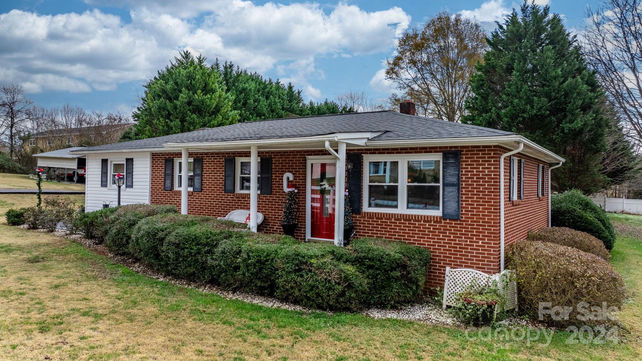 105 Phoenix Drive Morganton NC 28655