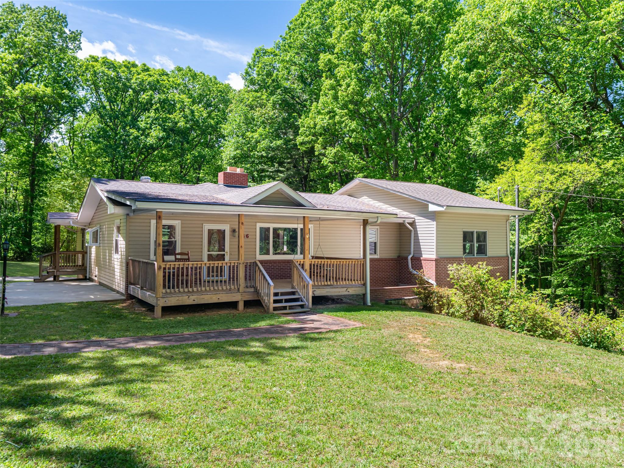 146 Fairmont Road Candler NC 28715