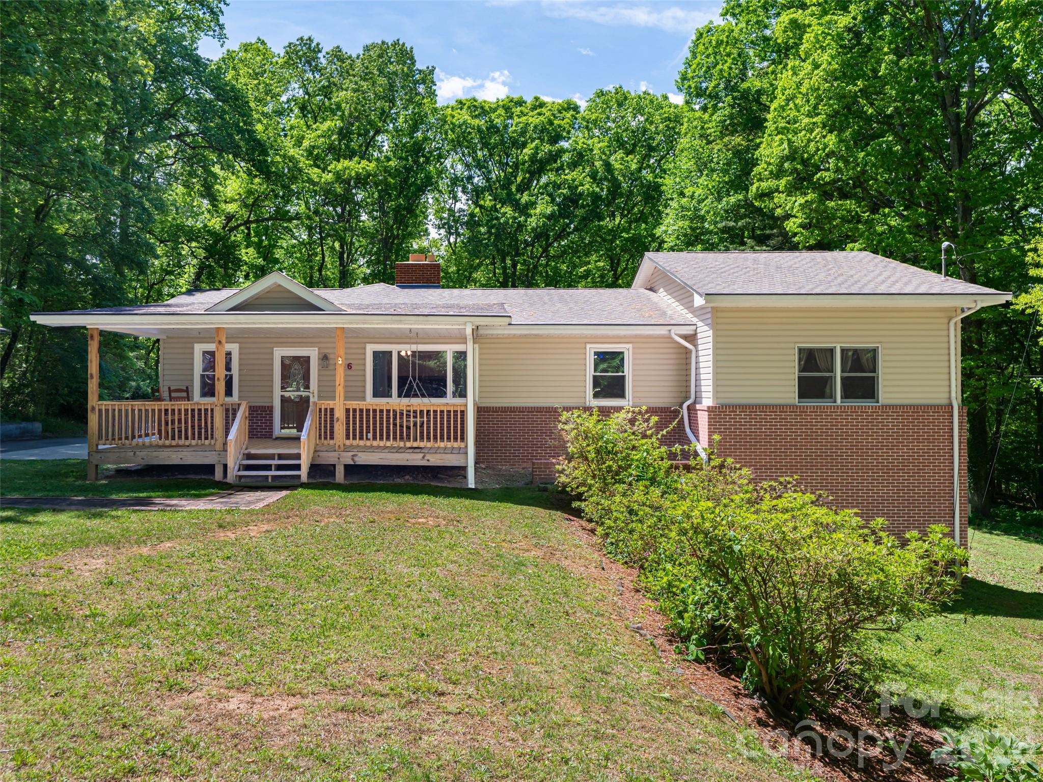 146 Fairmont Road Candler NC 28715