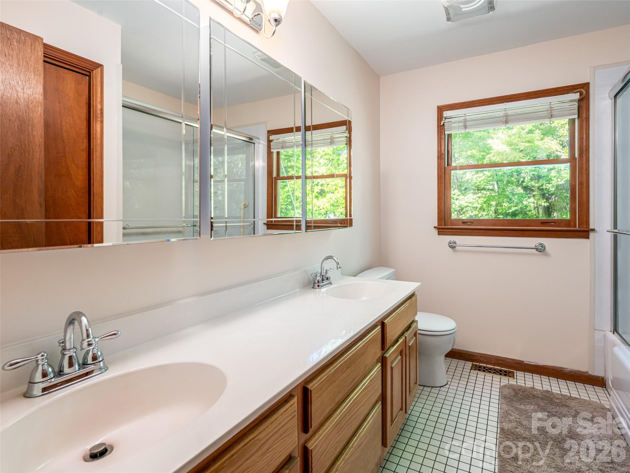 146 Fairmont Road Candler NC 28715