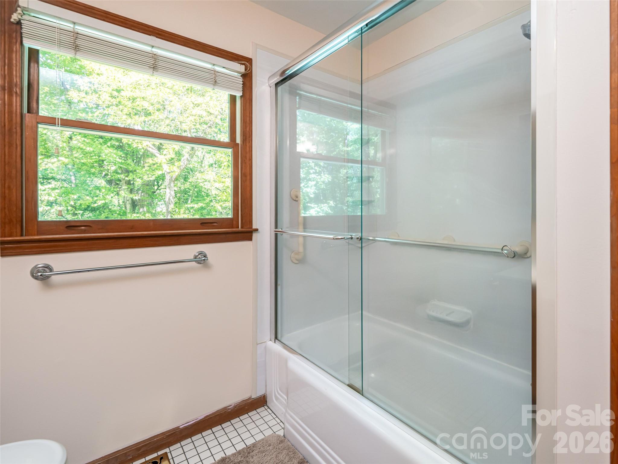 146 Fairmont Road Candler NC 28715