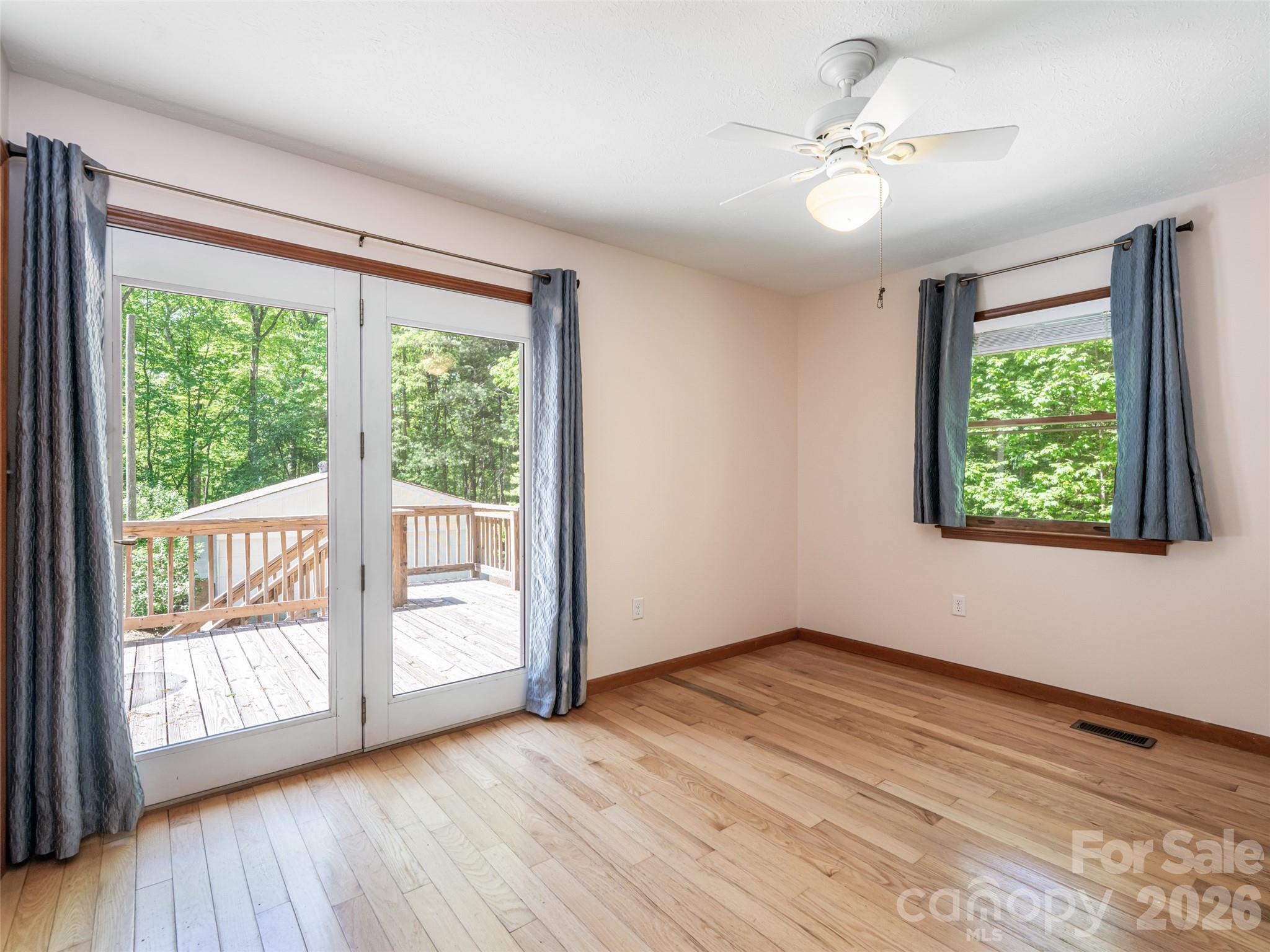 146 Fairmont Road Candler NC 28715