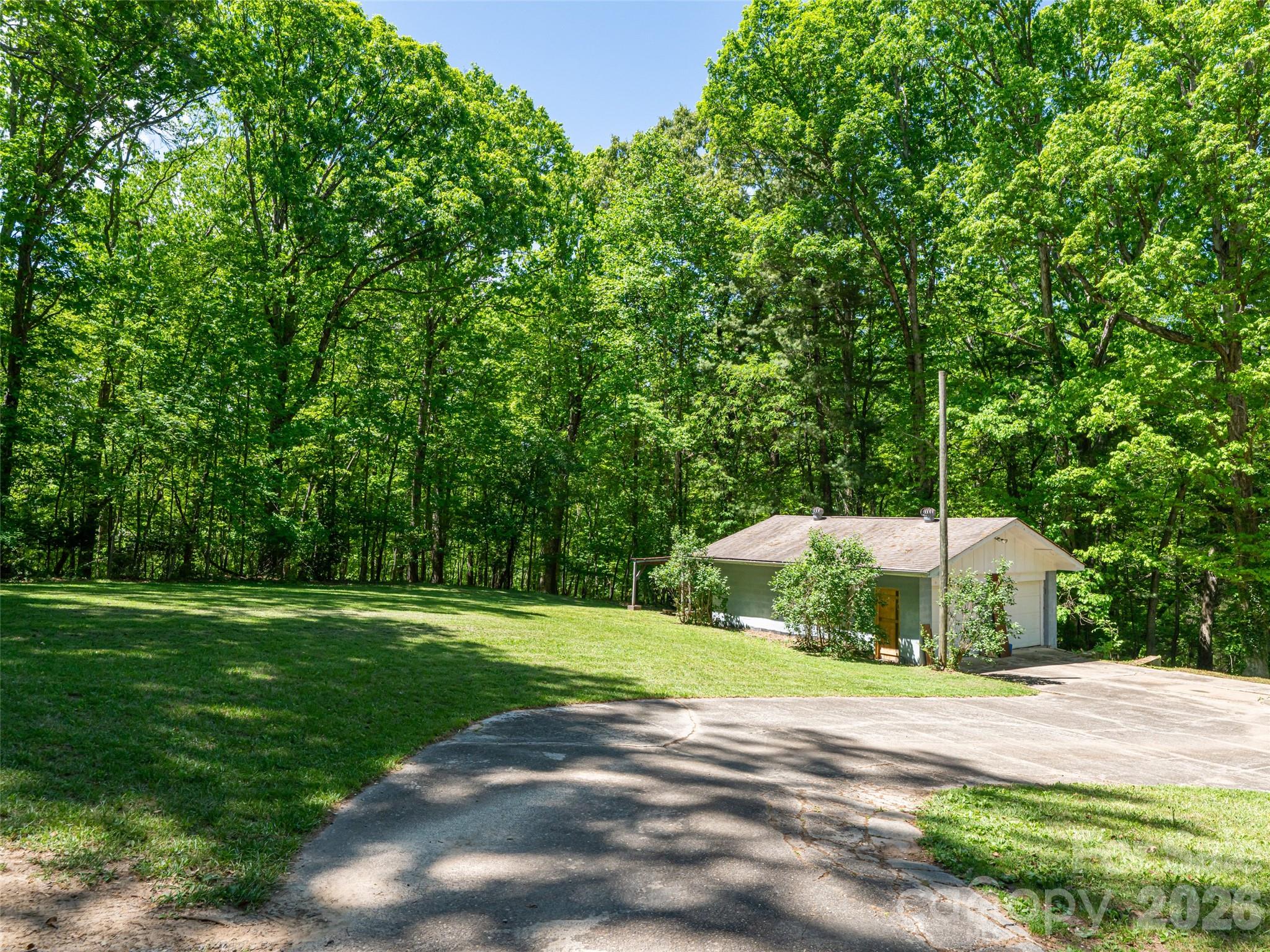 146 Fairmont Road Candler NC 28715