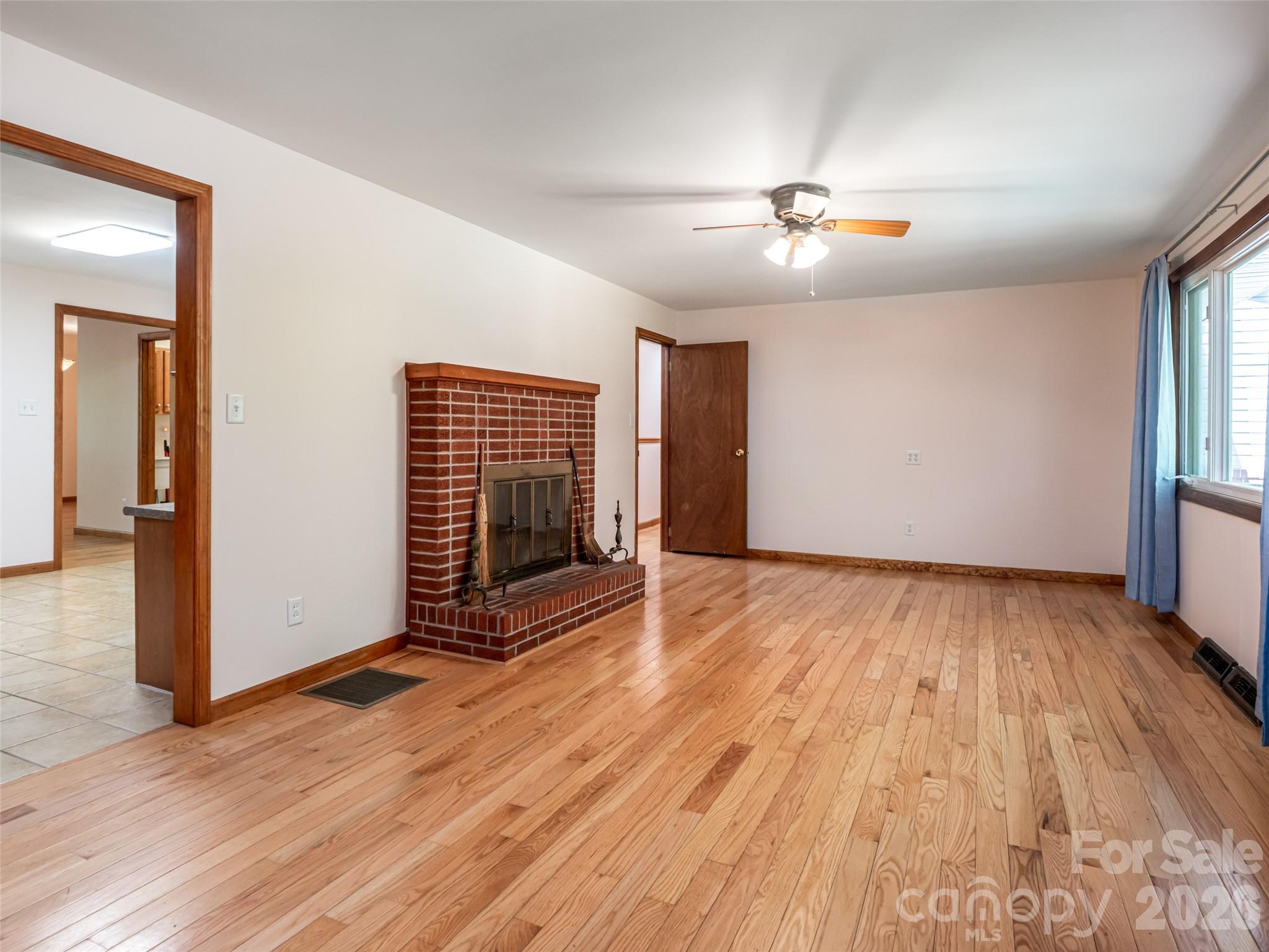 146 Fairmont Road Candler NC 28715