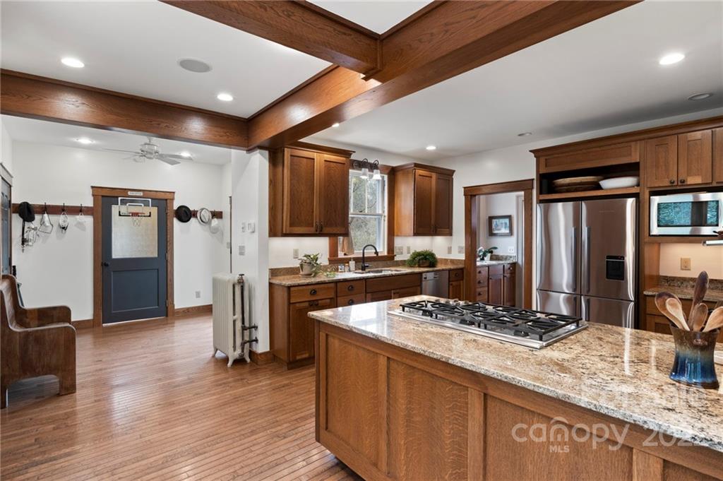 35 Elias Place Asheville NC 28804