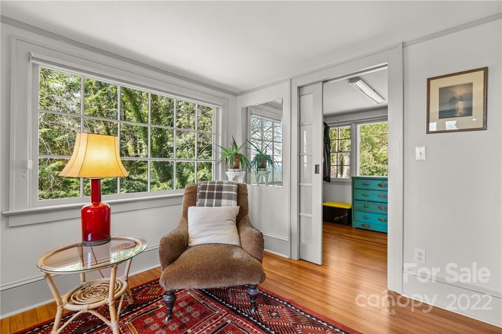 35 Elias Place Asheville NC 28804