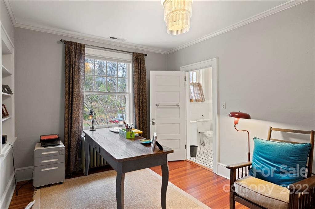 35 Elias Place Asheville NC 28804