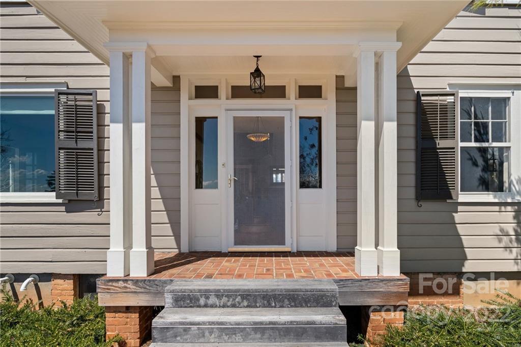 35 Elias Place Asheville NC 28804