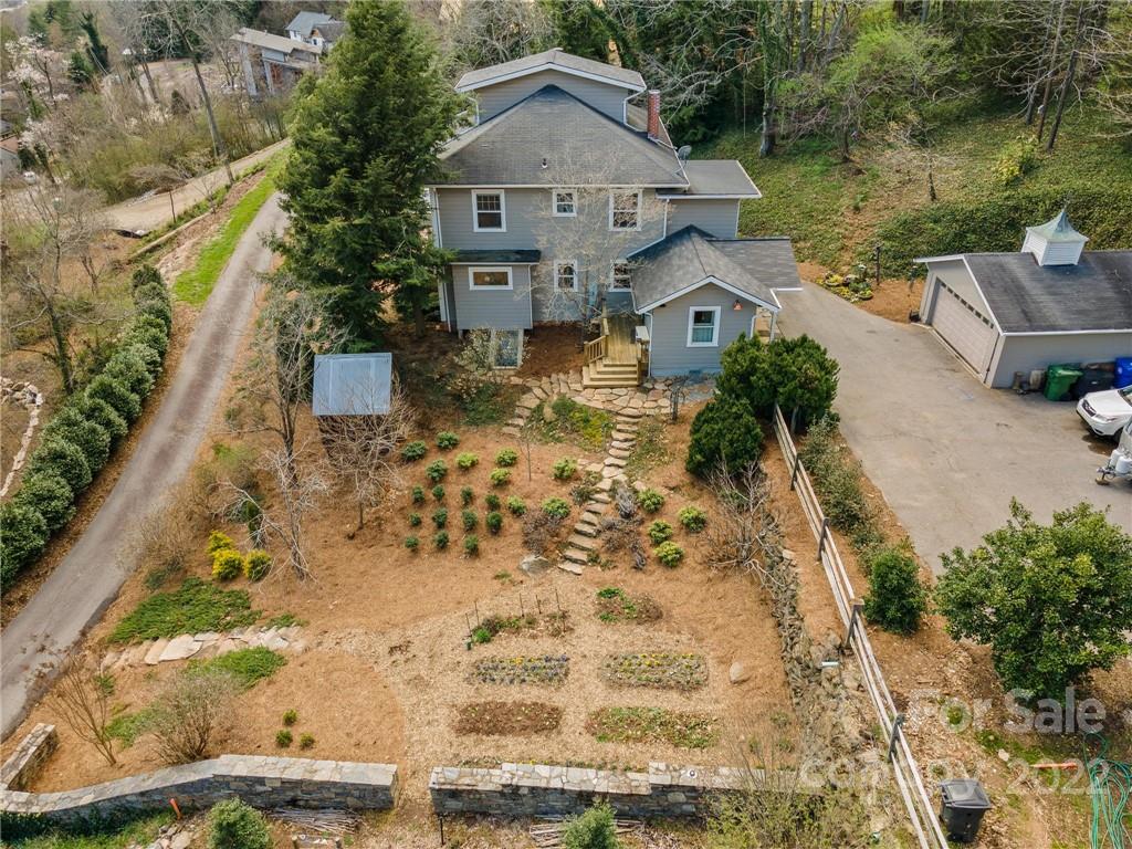 35 Elias Place Asheville NC 28804
