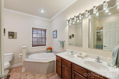 9484 Riviera Drive Sherrills Ford NC 28673