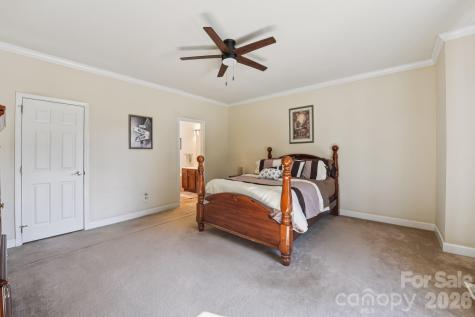 9484 Riviera Drive Sherrills Ford NC 28673