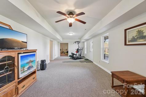9484 Riviera Drive Sherrills Ford NC 28673