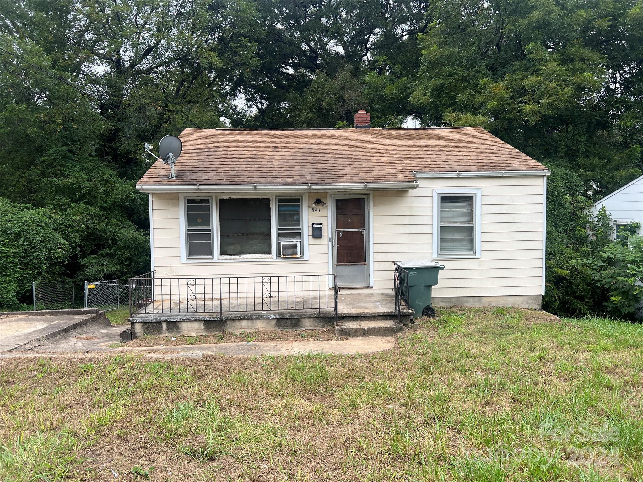 541 S Trenton Street Gastonia NC 28052