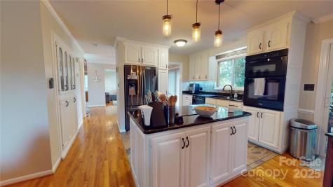 95 Lake Club Lane Nebo NC 28761
