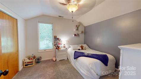 95 Lake Club Lane Nebo NC 28761
