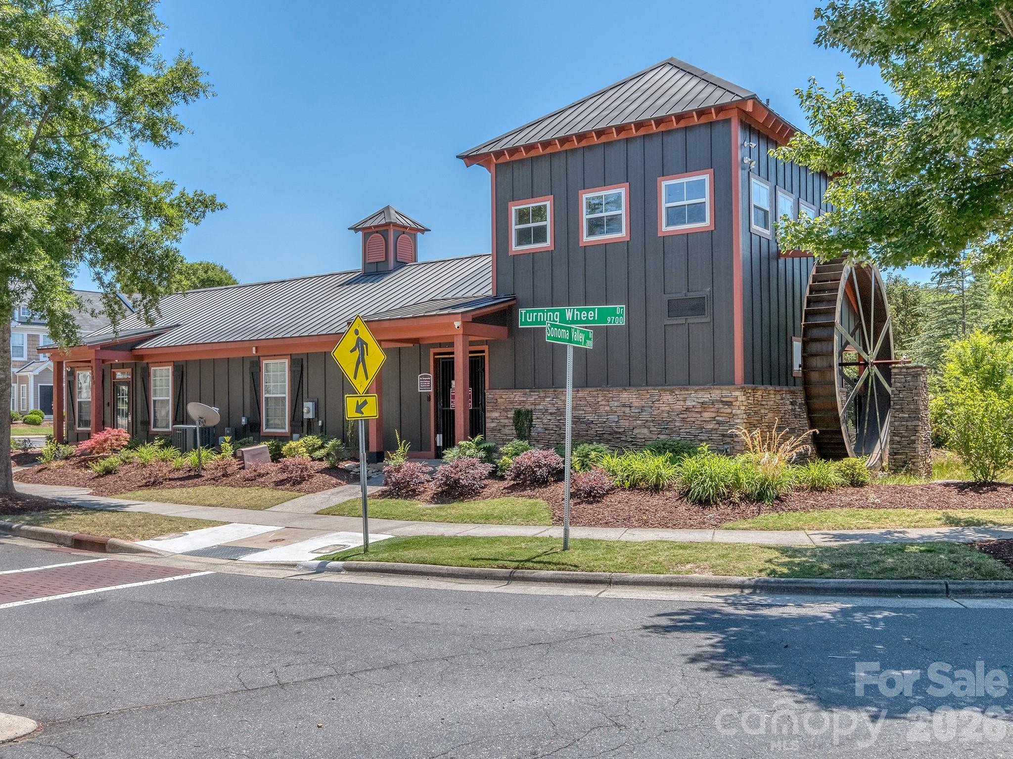 9627 Turning Wheel Drive Charlotte NC 28214