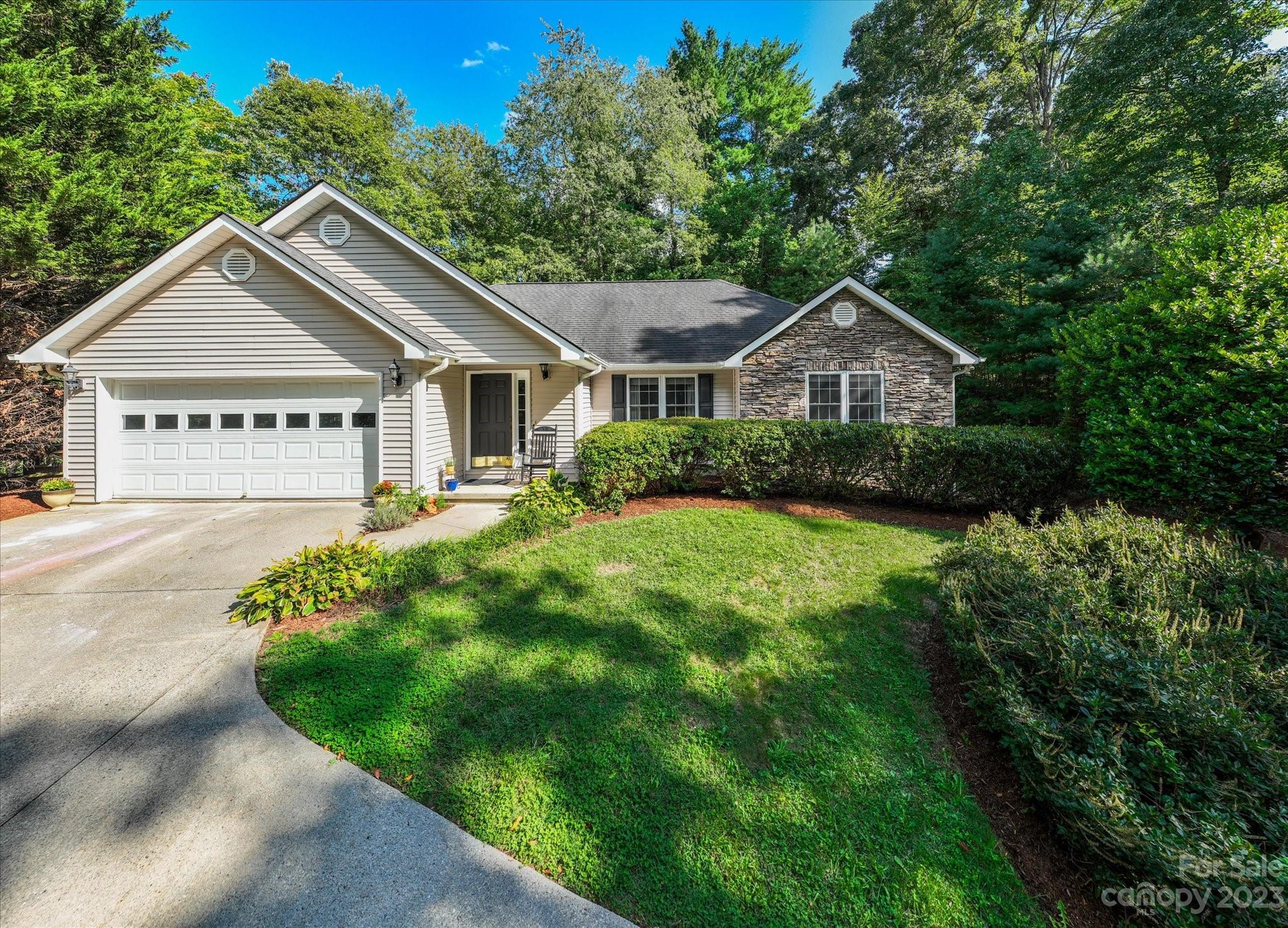 20 Gaston Mountain Road Asheville NC 28806
