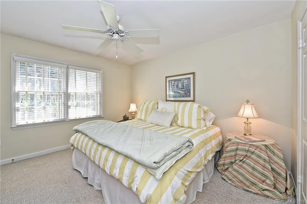 2728 Creekbed Lane Charlotte NC 28210